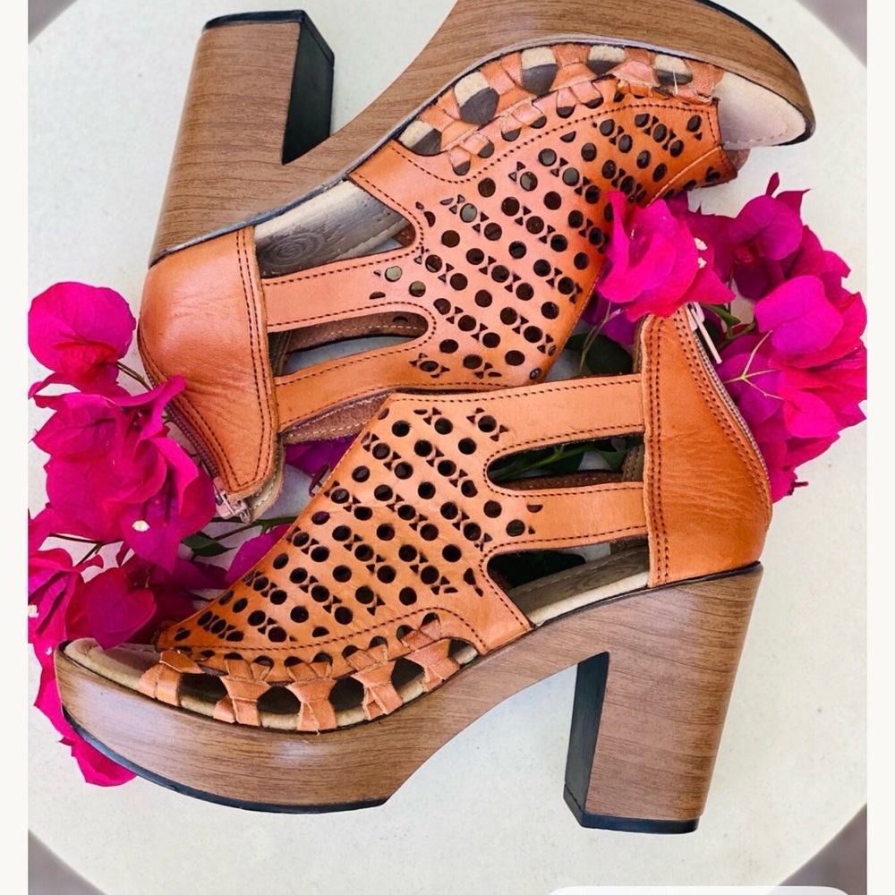 Women's Orange Heeled Sandals